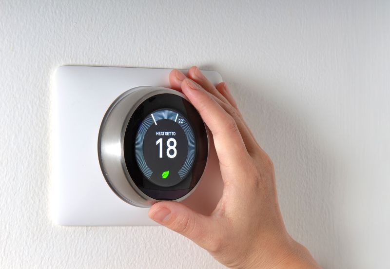 Smart Thermostats Revolutionizing Home Cooling & Efficiency